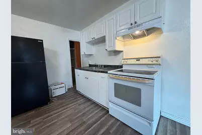 222 Long Lane #2F, Upper Darby, PA 19082 - Photo 4