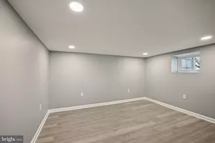 213 White Ave, Marcus Hook, PA 19061 - Photo 24