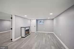 213 White Ave, Marcus Hook, PA 19061 - Photo 22