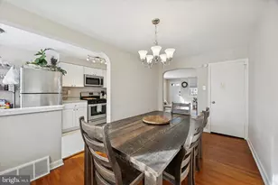 321 S Stratford Rd, Glenolden, PA 19036 - Photo 4