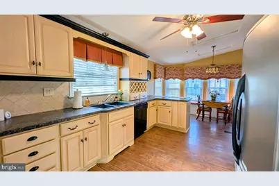 204 Horseshoe Drive, Garnet Valley, PA 19060 - Photo 16