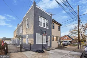 1212 Leiper St, Crum Lynne, PA 19022 - Photo 1