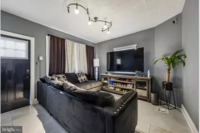 1212 Leiper Street, Crum Lynne, PA 19022 - Photo 2