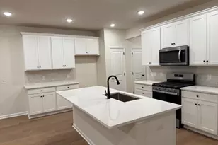 344 Milton Stamp Dr, Glen Mills, PA 19342 - Photo 2