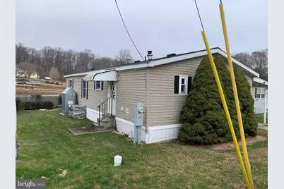 51 Lake Drive, Media, PA 19063 - Photo 2