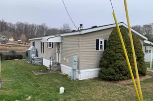 51 Lake Dr, Media, PA 19063 - Photo 2