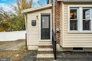 2534 Sandeland St, Chester, PA 19013 - Photo 34