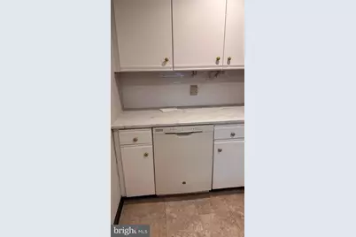 1030 E Lancaster Avenue #L4, Bryn Mawr, PA 19010 - Photo 6