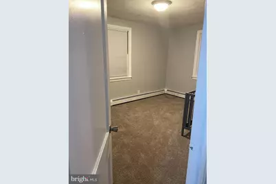 240 E Avon Road, Brookhaven, PA 19015 - Photo 2