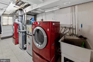 704 Crescent Dr, Glenolden, PA 19036 - Photo 30