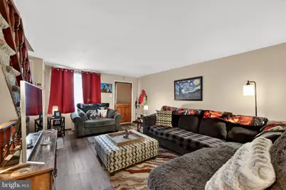 704 Crescent Drive, Glenolden, PA 19036 - Photo 2