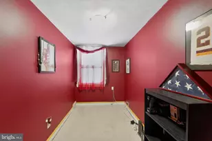 704 Crescent Dr, Glenolden, PA 19036 - Photo 20