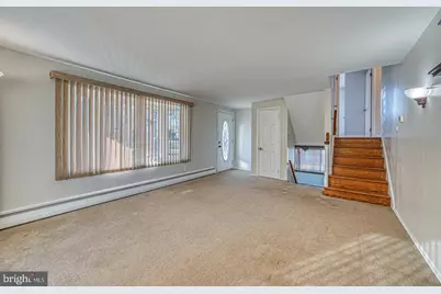 4705 Park Lane, Aston, PA 19014 - Photo 6