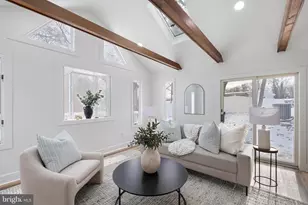 921 Flora Ln, Boothwyn, PA 19061 - Photo 4