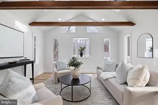 921 Flora Ln, Boothwyn, PA 19061 - Photo 2