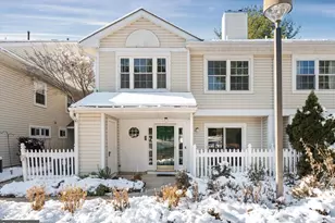 31 Ashley Ct, Chester Heights, PA 19342 - Photo 2