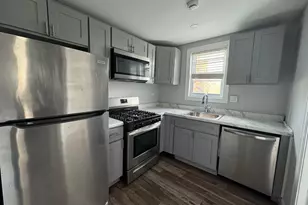 610 E 9th St, Chester, PA 19013 - Photo 2