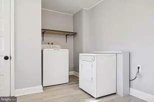 23 Woodbine Ave, Darby, PA 19023 - Photo 8