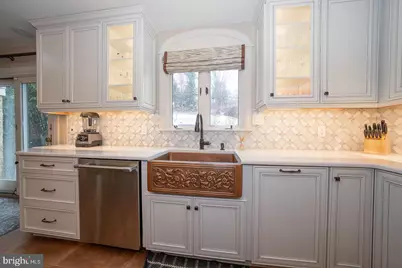 301 Princeton Court, Bryn Mawr, PA 19010 - Photo 8