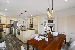 727 E Manoa Rd, Havertown, PA 19083 - Photo 10