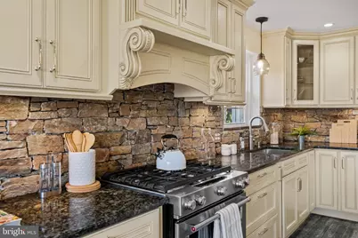 727 E Manoa Road, Havertown, PA 19083 - Photo 12