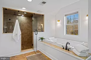 727 E Manoa Rd, Havertown, PA 19083 - Photo 36