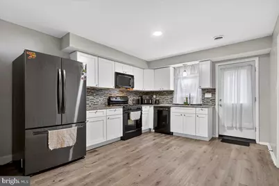 4211 W 5th Street, Marcus Hook, PA 19061 - Photo 6