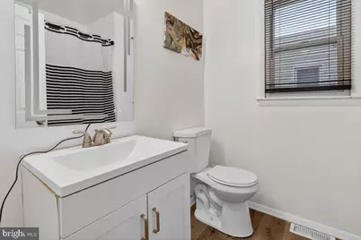 4211 W 5th Street, Marcus Hook, PA 19061 - Photo 12