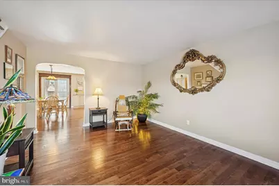 817 Surrey Lane, Glenolden, PA 19036 - Photo 6