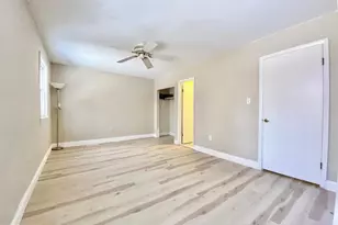 Bishop Dr, Aston, PA 19014 - Photo 68