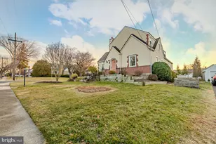 101 W Hillcrest Ave, Havertown, PA 19083 - Photo 2