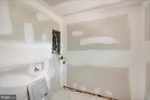 34 E 23rd St, Chester, PA 19013 - Photo 14