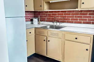 853 E 14th St, Chester, PA 19013 - Photo 10