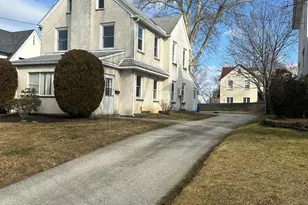 2419 Hollis Rd, Havertown, PA 19083 - Photo 2