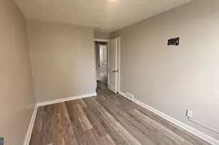 21 W 21st St, Chester, PA 19013 - Photo 12