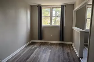 21 W 21st St, Chester, PA 19013 - Photo 4