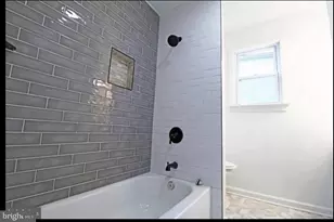 511 Corinthian Ave, Essington, PA 19029 - Photo 6