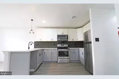 511 Corinthian Avenue #UNIT B, Essington, PA 19029 - Photo 4