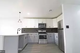 511 Corinthian Ave, Essington, PA 19029 - Photo 4