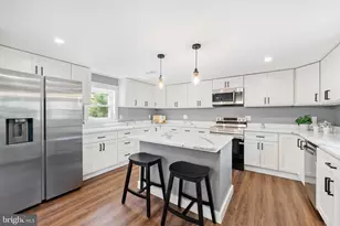 11 Helluva Hill Ln, Glen Mills, PA 19342 - Photo 1