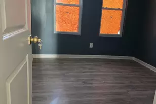 211 Spruce St, Darby, PA 19023 - Photo 10