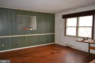 1625 Hillcrest Ln, Aston, PA 19014 - Photo 6