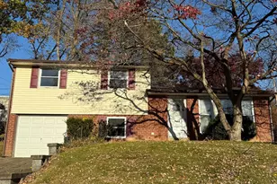6 Grove Ln, Broomall, PA 19008 - Photo 2