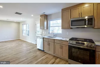 338 Sycamore Avenue, Folsom, PA 19033 - Photo 12