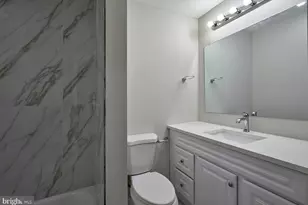 338 Sycamore Ave, Folsom, PA 19033 - Photo 18