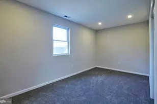 338 Sycamore Ave, Folsom, PA 19033 - Photo 20