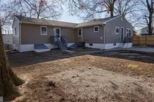 338 Sycamore Ave, Folsom, PA 19033 - Photo 4