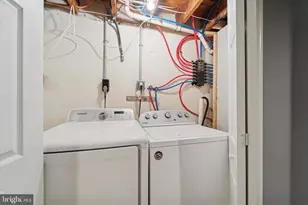 887 Taylor Dr, Folcroft, PA 19032 - Photo 14