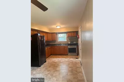 1021 E Williams Circle, Chester, PA 19013 - Photo 6