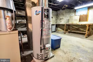 33 S Woodlawn Ave, Aldan, PA 19018 - Photo 34